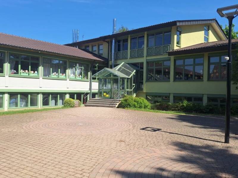 Grundschule Neuhengstett