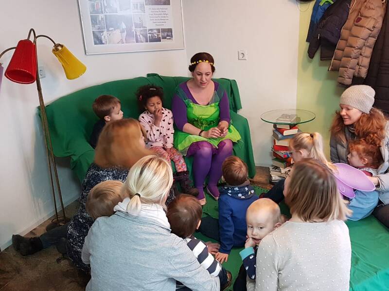 In der Kreativoase im Rössle treffen sich junge Familen zu Speil & Spaß.